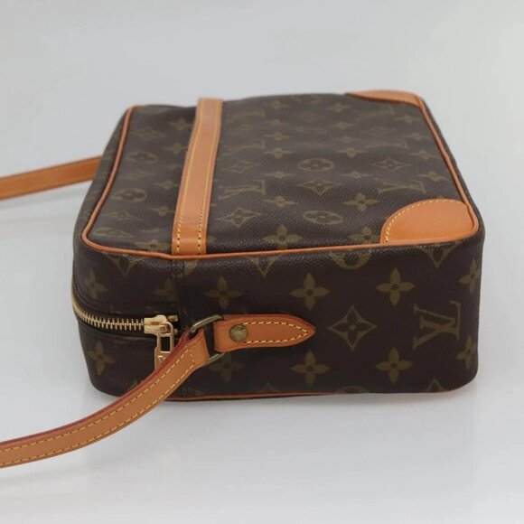 LOUIS VUITTON Monogram Trocadero 30 Shoulder Bag M51272 LV Auth 124237 - Picture 6 of 16